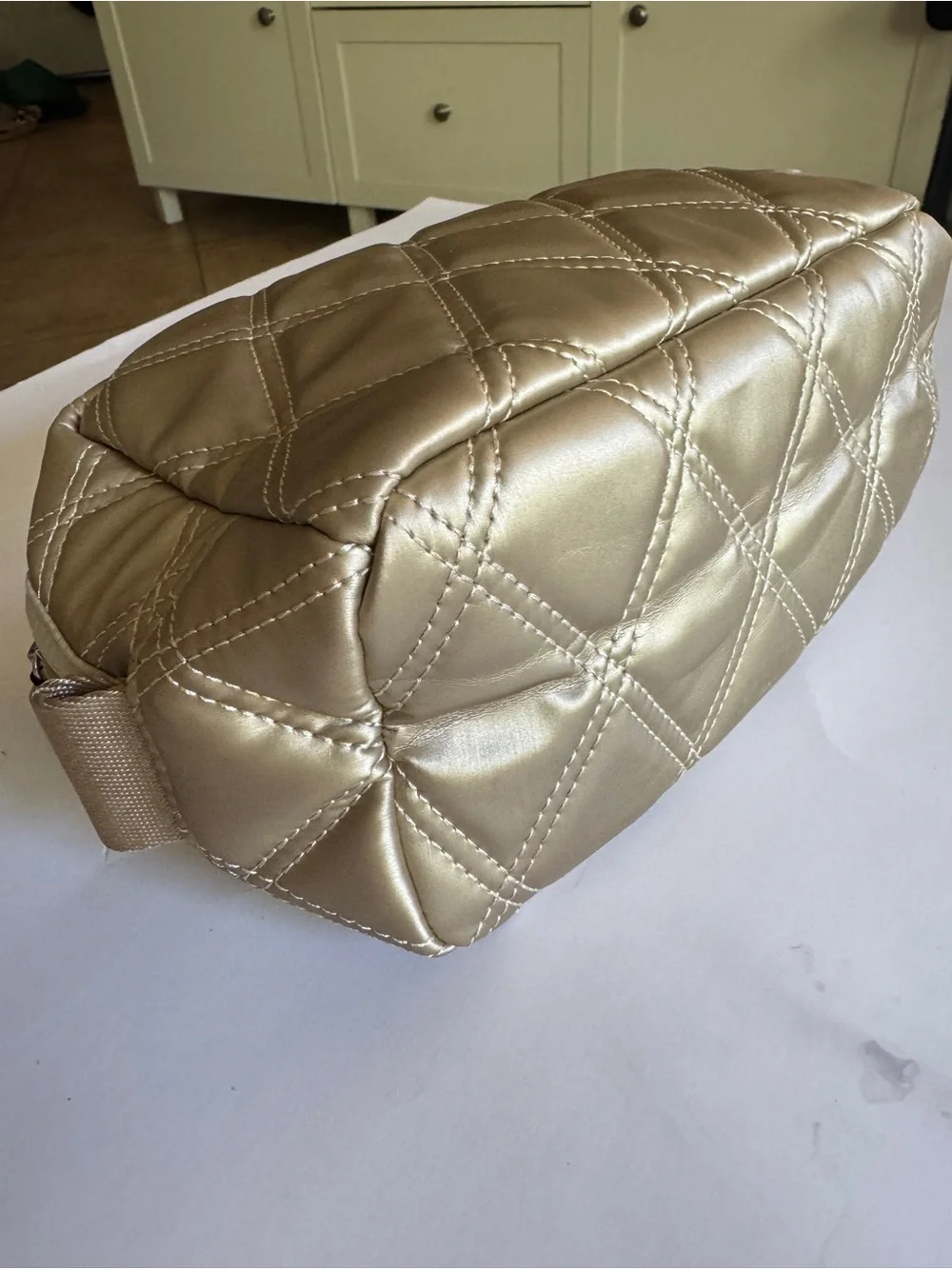 New Metallic Gold Puffy Quilted Cosmetic Makeup Bag 8x6x4